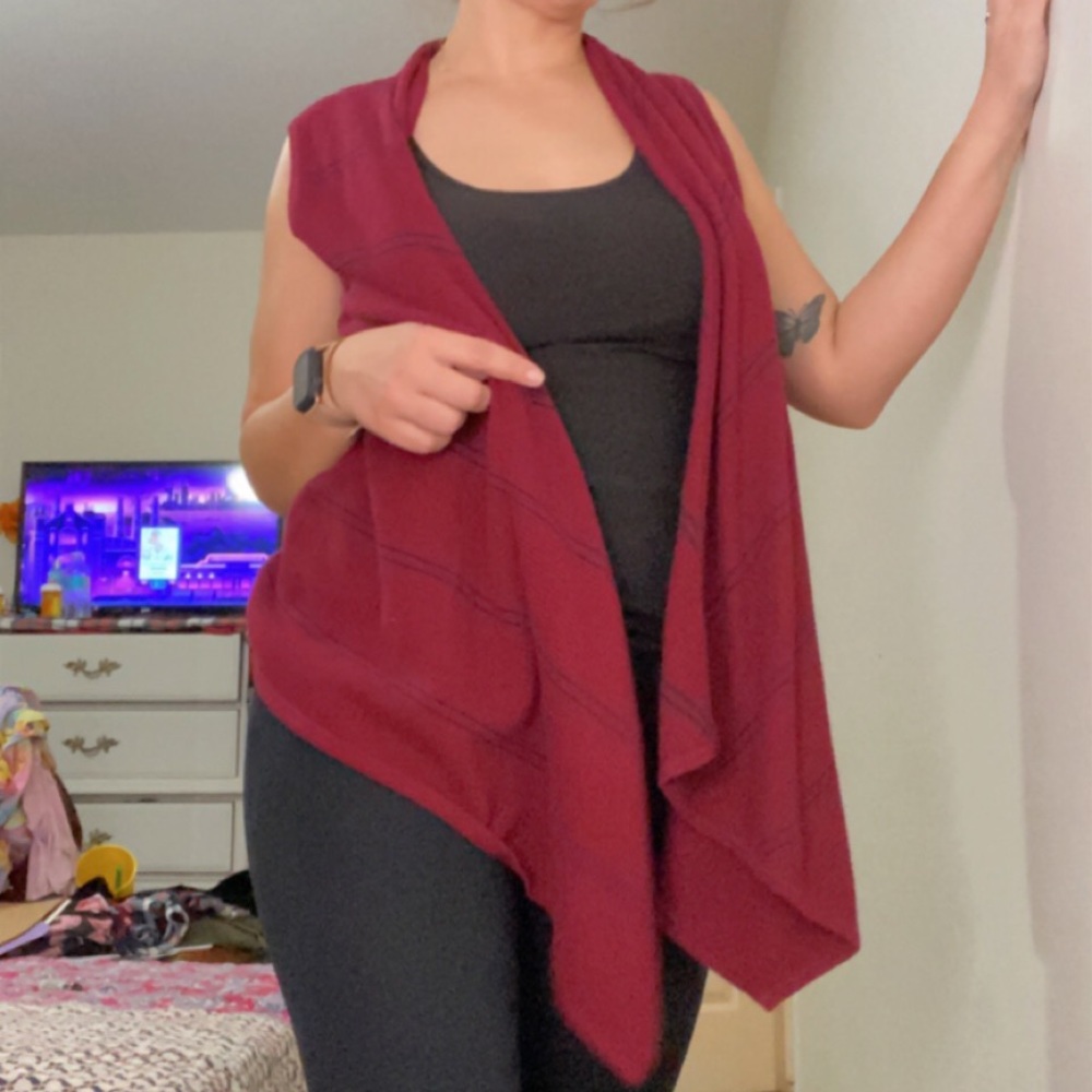 Tommy Hilfigure - maroon-ish red stripped - cardigan/shrug - one size fits most